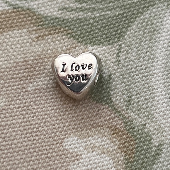 Pandora Words of Love Charm - Picture 3 of 6